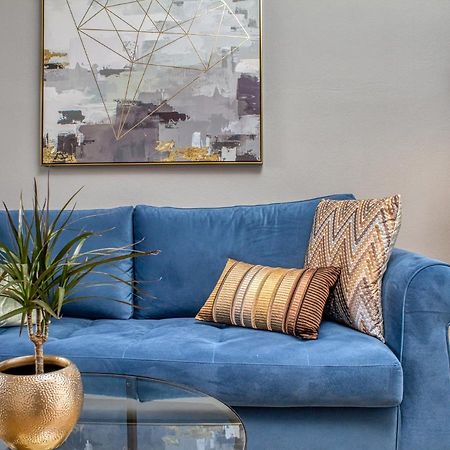 Luxury Penthouse Apartment Near The City Center イラクリオン エクステリア 写真