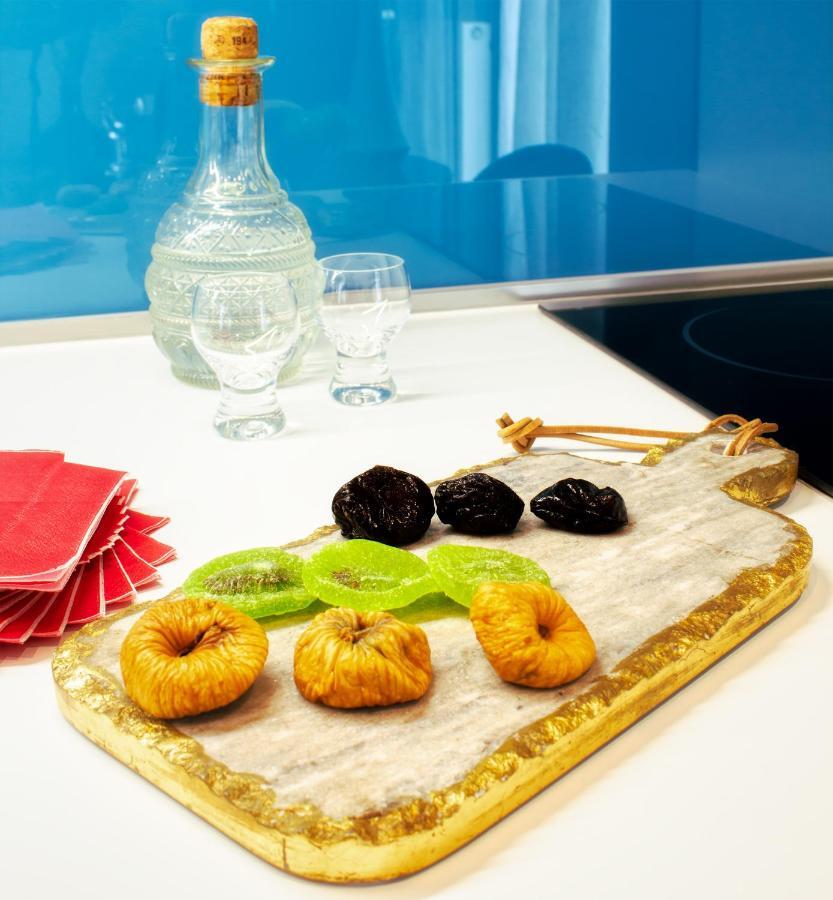 Luxury Penthouse Apartment Near The City Center イラクリオン エクステリア 写真