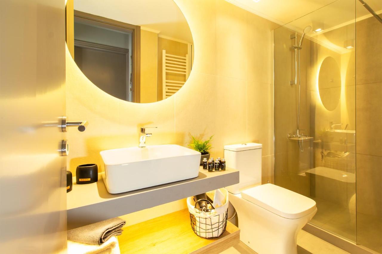 Luxury Penthouse Apartment Near The City Center イラクリオン エクステリア 写真